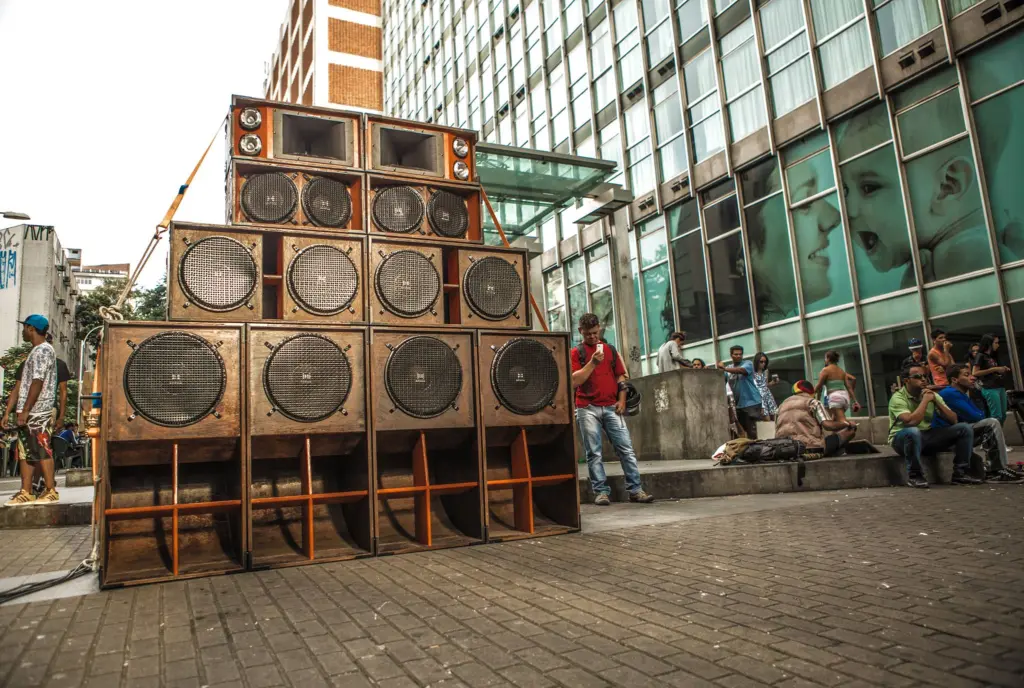 Deska Sound System
