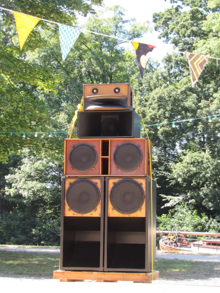 Brozearth Sound System