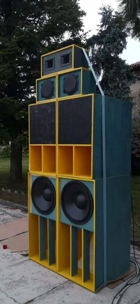 ROAR Sound System