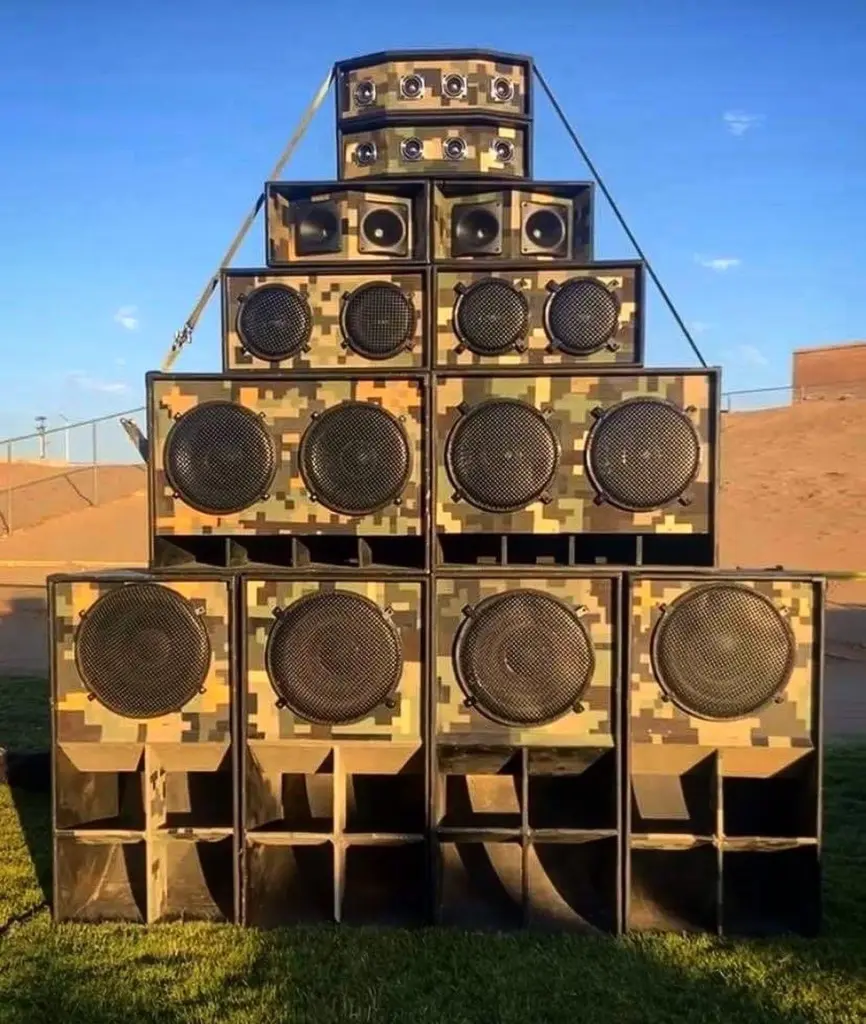 JAH THUNDER SOUND SYSTEM