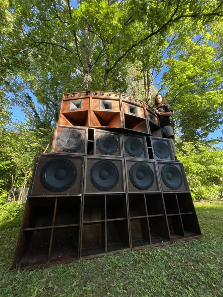 High Salute soundsystem