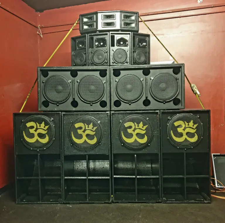Three Crowns Soundsystem