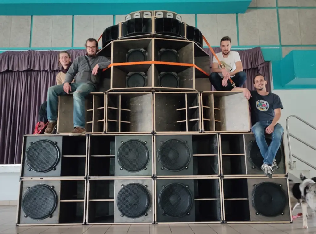 WILDERNESS SOUND SYSTEM