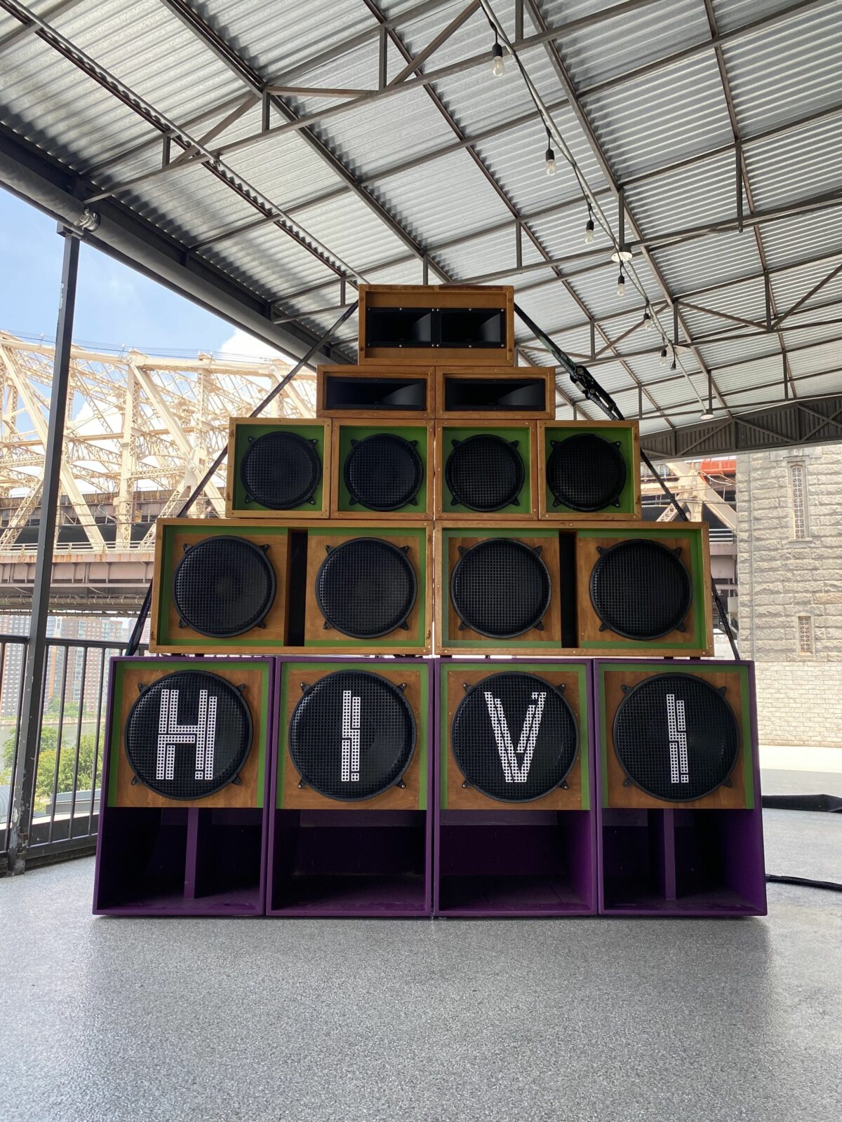 Hi-Vi Sound System