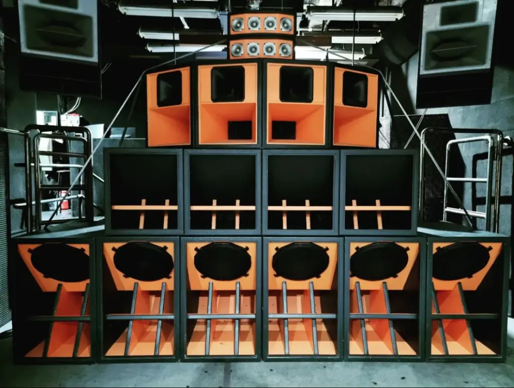 Sioni Hi-Fi Soundsystem takeover Version 08-with Alpha Steppa |  Kramur | CHROMIE | Juno Q Beat