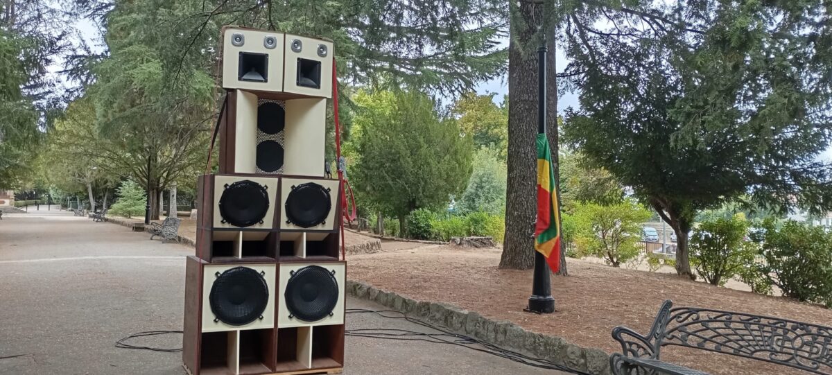 Double Congo Sound System