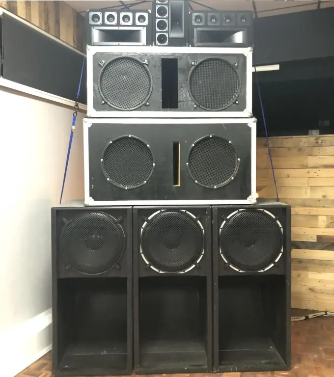 MOONWAVE MUSIC SOUND SYSTEM