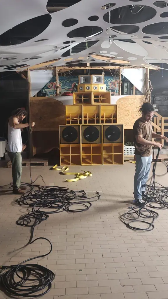 High Vision Sound System