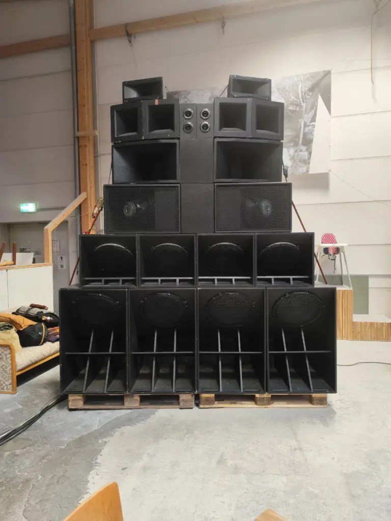 Teutopian Hi-Fi