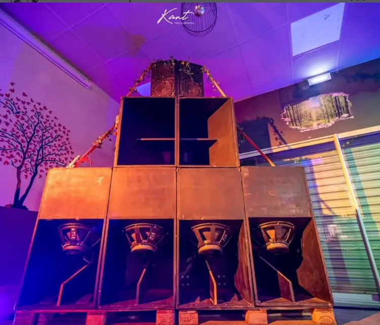 HEALING SAILORS SOUND SYSTEM